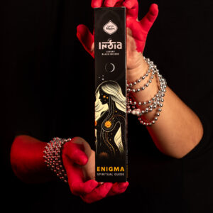 Sagrada Madre - Linea India Black - ENIGMA (GUIA ESPIRITUAL)
