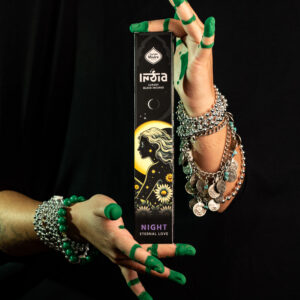 Sagrada Madre - Linea India Black - NOCHE (AMOR ETERNO)